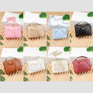 شنطة مربعة صغيرة للنساء من ديفيد جونز