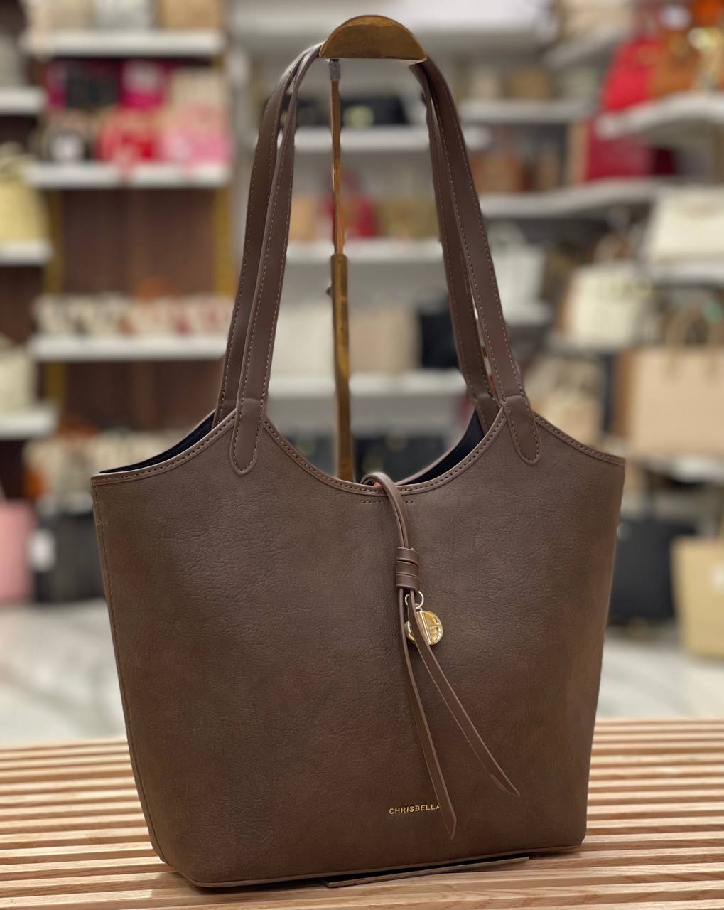 photo_5976512864757419540_y