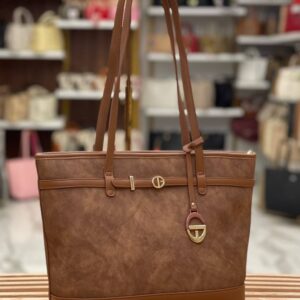 photo_5976512864757419559_y